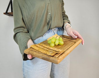 Classic Oak Bread Board, Serving Platter, Elegant Chopping Board, Housewarming Gift For Mom, Handmade Kitchenware, Custom Plate, Cheeseboard