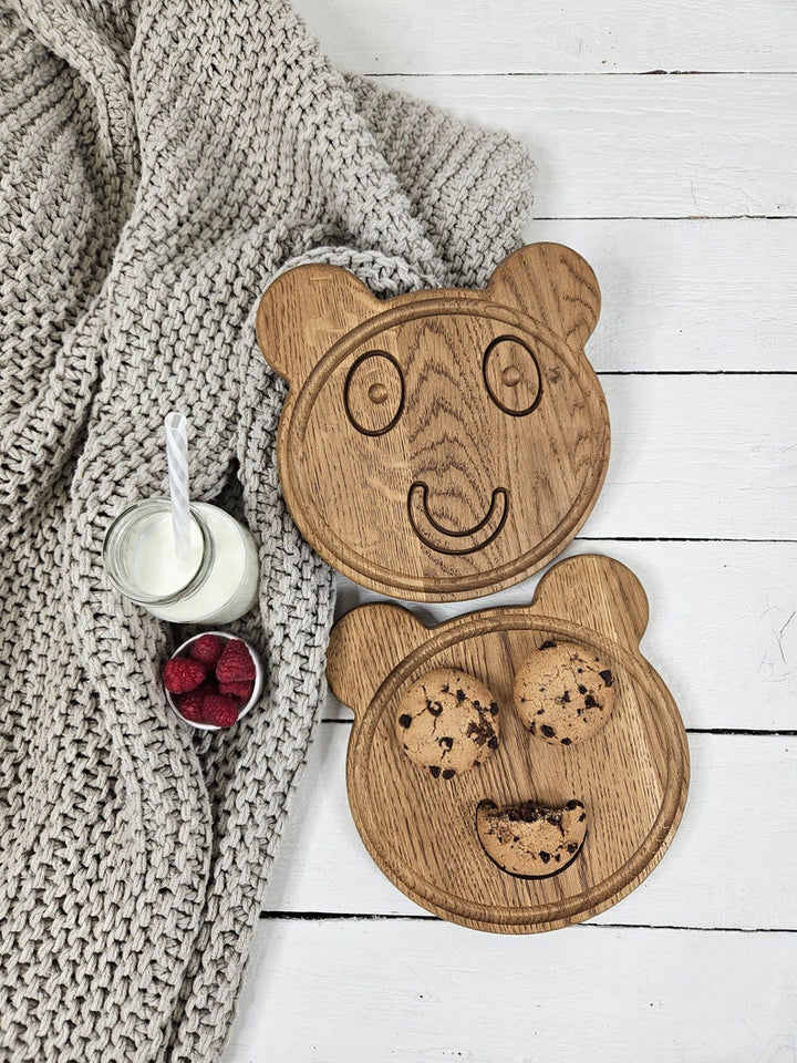 Wood animal platter for toddler