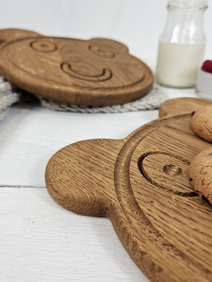 Wood animal platter for toddler