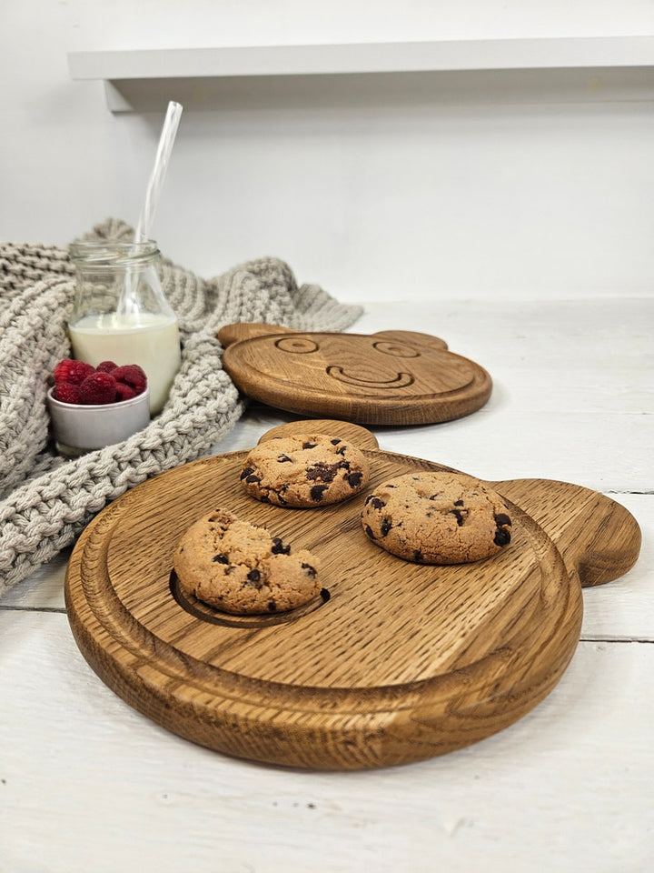 Wood animal platter for toddler