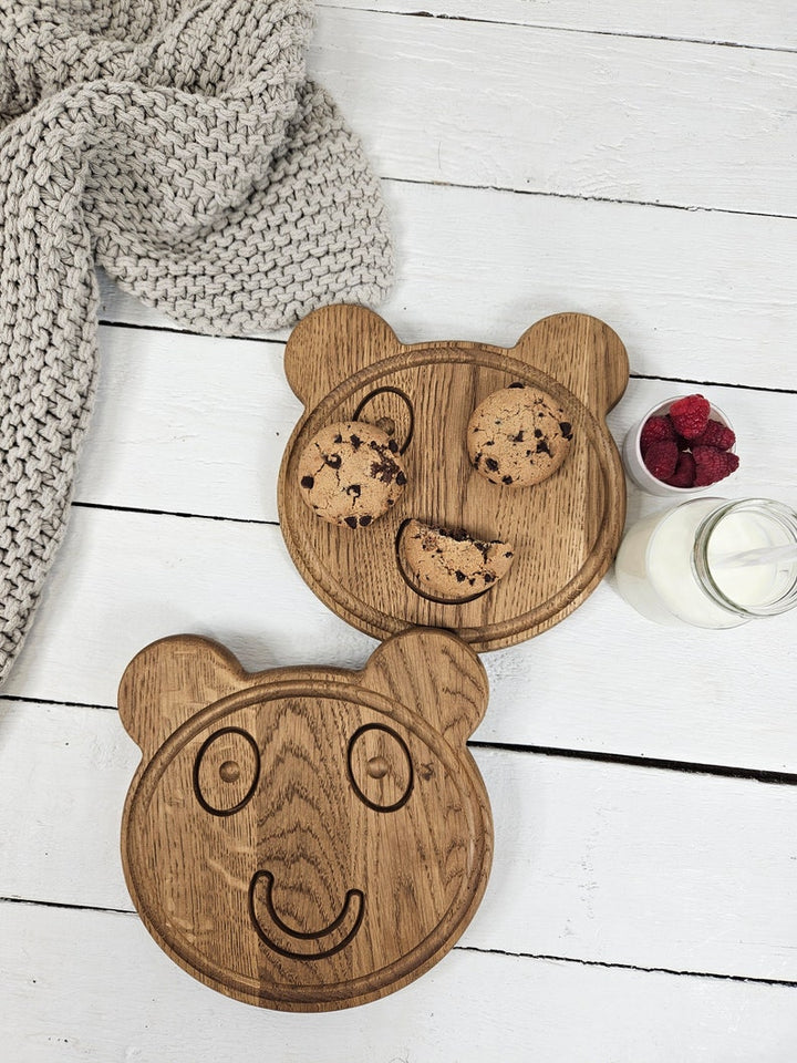 Wood animal platter for toddler