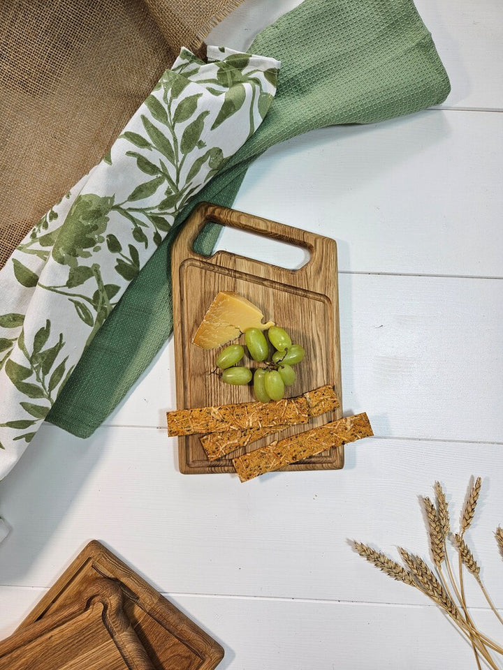 Classic Oak Bread Board, Serving Platter, Elegant Chopping Board, Housewarming Gift For Mom, Handmade Kitchenware, Custom Plate, Cheeseboard