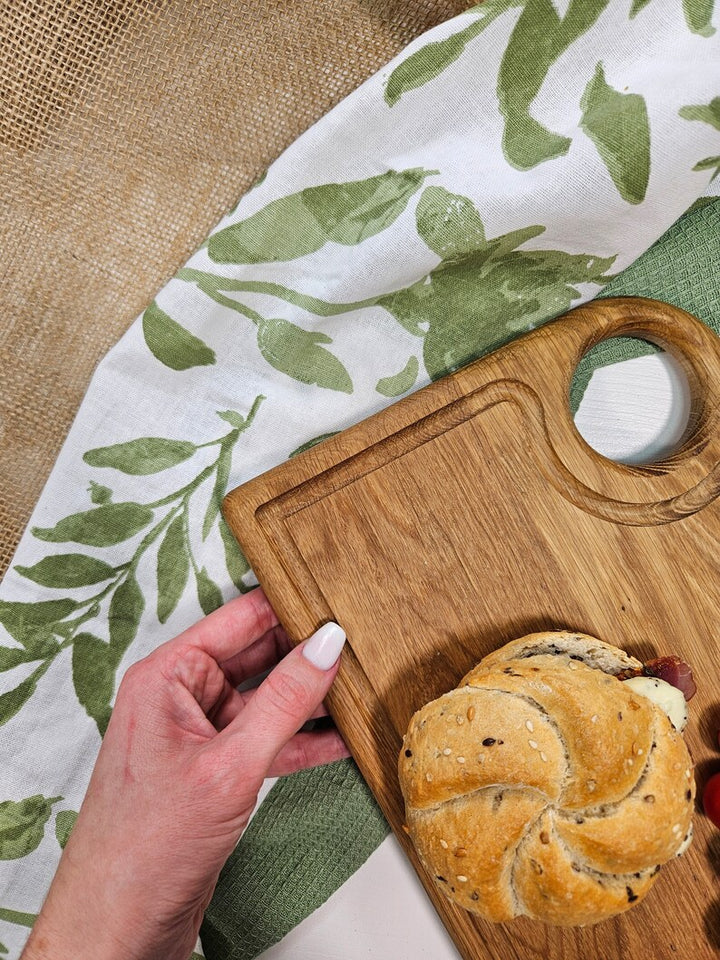 Classic Oak Bread Board, Serving Platter, Elegant Chopping Board, Housewarming Gift For Mom, Handmade Kitchenware, Custom Plate, Cheeseboard